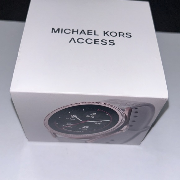 Michael Kors Watch - Picture 11 of 12